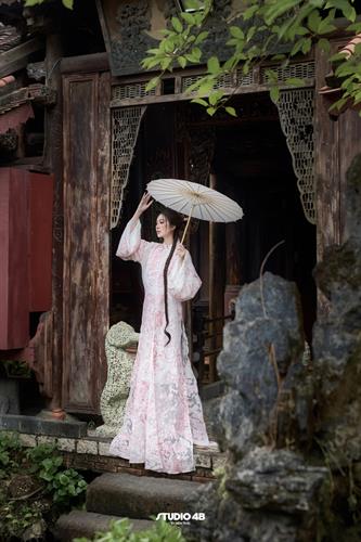 Vợ Chồng Ca Sĩ Hồ Quang Hiếu9