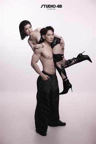 COUPLE IN BLACK #211