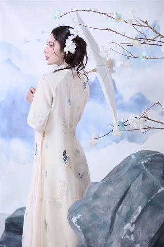 BẠCH VÂN1