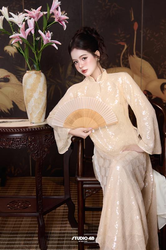 VÂN HUỆ