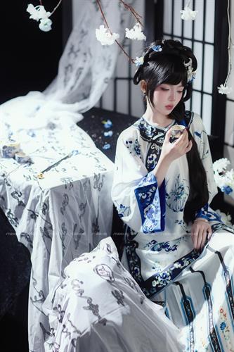 YUE YING9