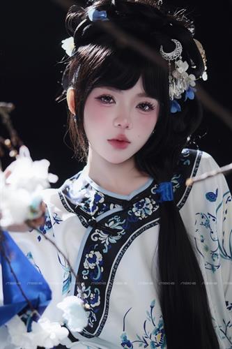 YUE YING7
